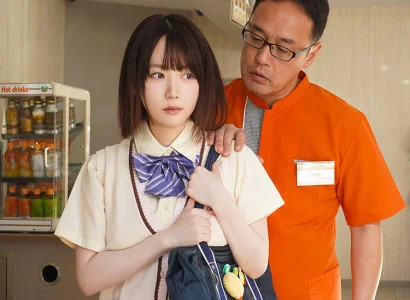 Anh quản lý xử lý em gái ăn cắp vặt tại cửa hàng